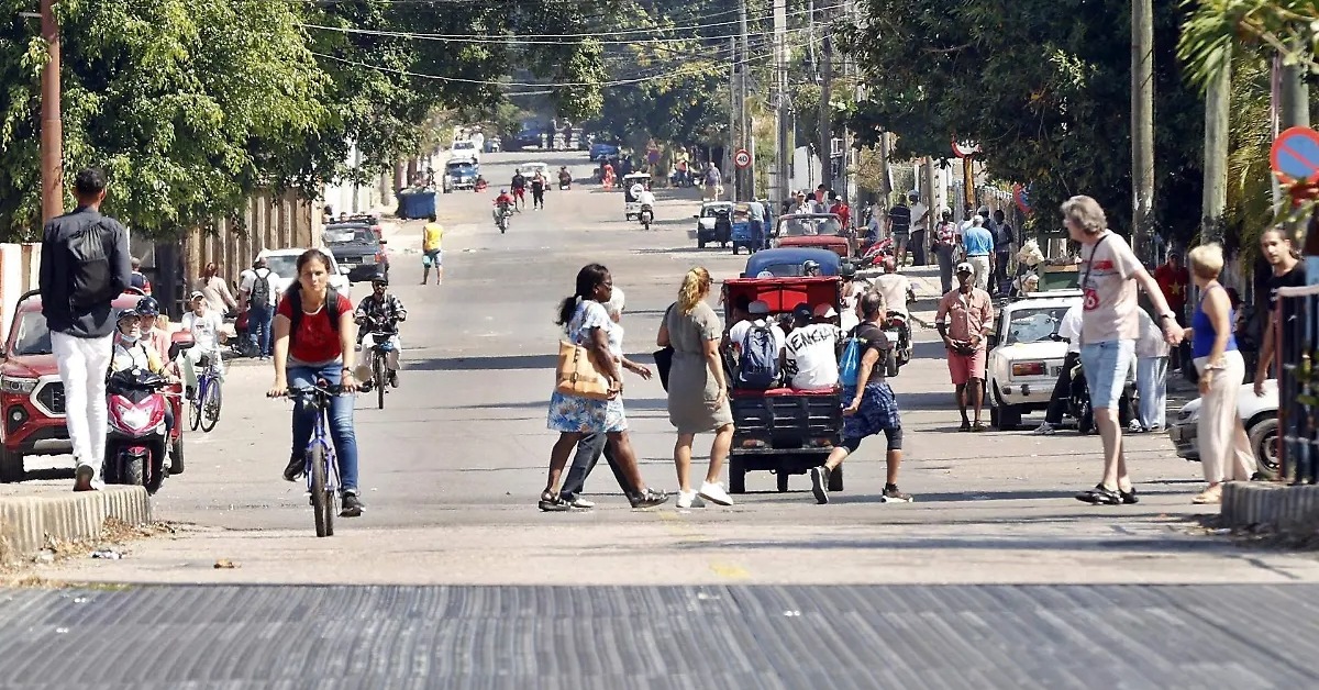 Mexico sends 1,193 tons of food aid to Cuba from Veracruz