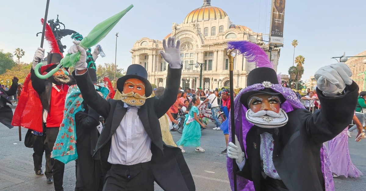 Mexico City Parade Celebrates Local Carnival Traditions