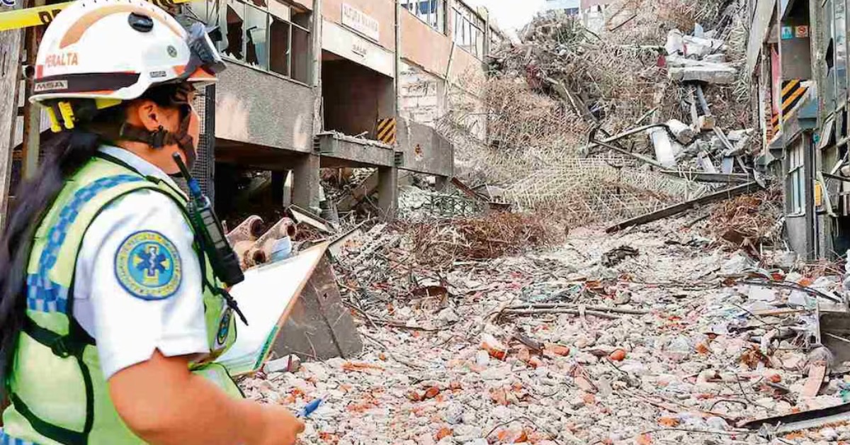 Mexico City demolition collapse leaves 3 workers dead