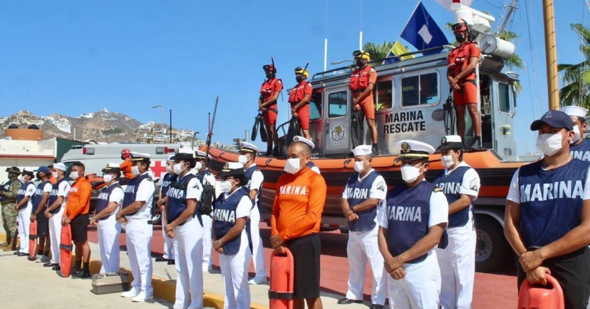 Navy evacuates foreign diver after Cabo emergency